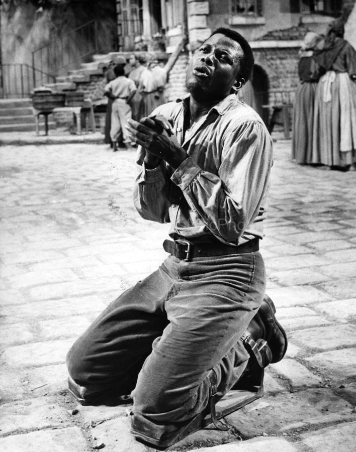 Sidney Poitier 1959 3 Starring in Porgy and Bess.jpg